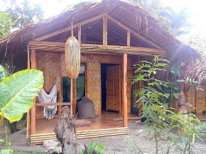  Herbs Guest House and Restaurant  Moalboal